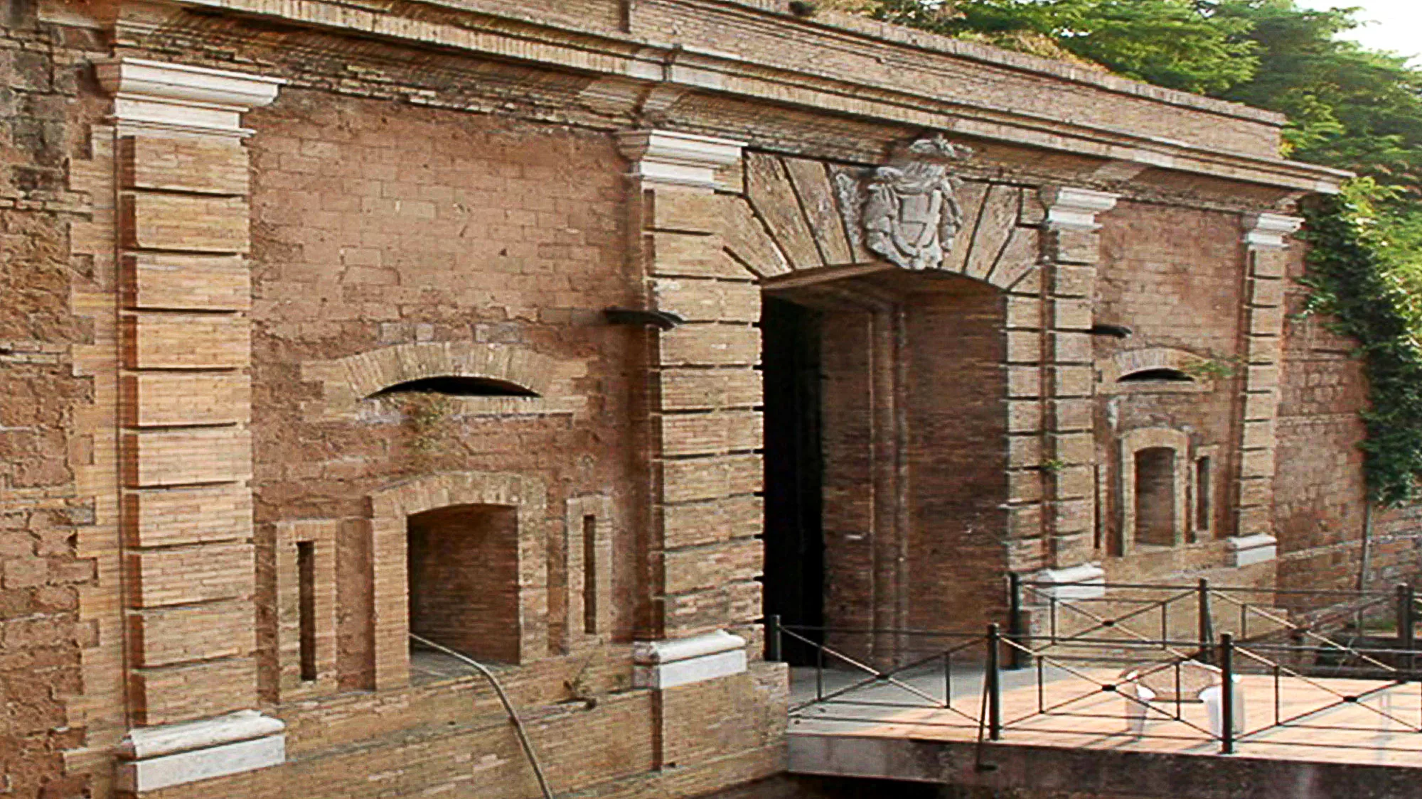 ingresso al Forte Portuense